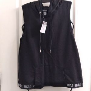 Large Hustle Sleeveless Workout Hoodie NWT